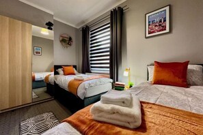 Cribs/infant beds - Radford House (Nottingham)