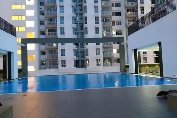 Outdoor pool - Aliff Avenue 1103 By Natol (Tebrau)