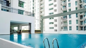 Outdoor pool - Aliff Avenue 1103 By Natol (Tebrau)