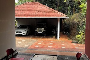Khuôn viên nơi lưu trú