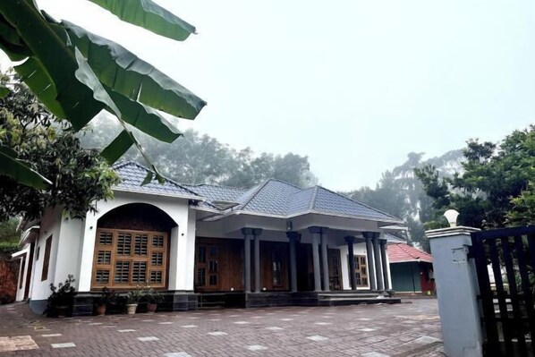 Ngoại thất