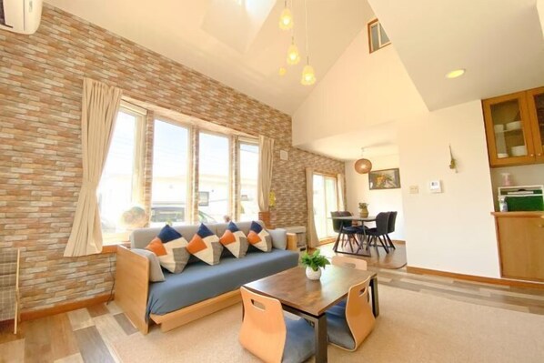 Interior - Pokke (Shiraoi)