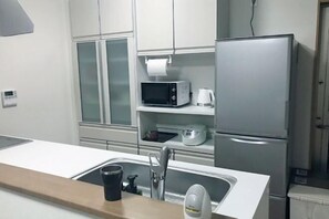 Room - ZZOKIAI Blue Fish! Only 2 mins to beach by walk! Maximun 11 persons! (Itoman)