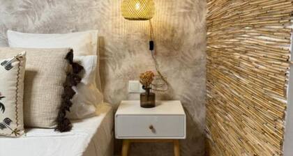 Boutique de Bella - Rustic House with a Wine Cellar