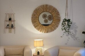 Interior - Boutique de Bella - Rustic House with a Wine Cellar (Calderón)