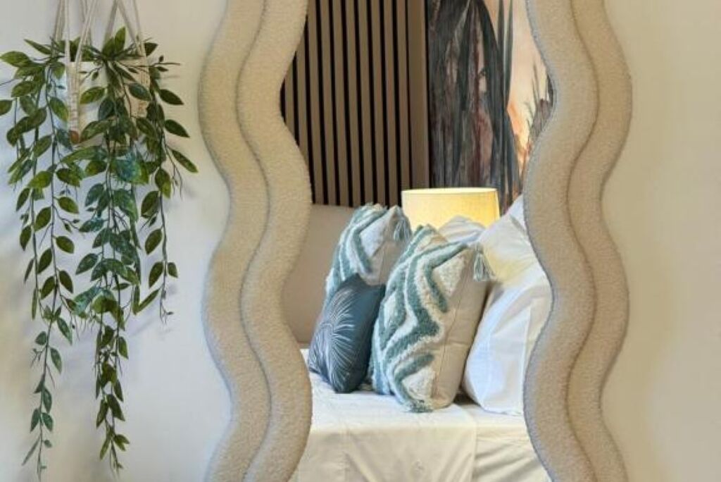 6 室のベッドルーム、アイロン / アイロン台、WiFi、ベッドシーツ