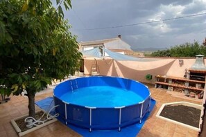 Tina de hidromasaje al aire libre