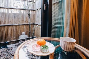 Unclassified image, 5 of 17, button - KoKoRoGo (Kyoto)