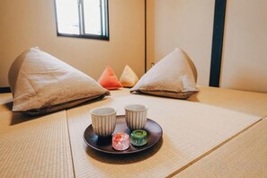 Unclassified image, 3 of 17, button - KoKoRoGo (Kyoto)