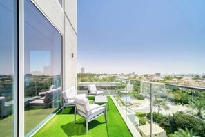 Room - Stella Stays Trendy 1Bdr Barari (Dubai)