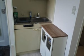 Room - Shin Awaji Building II, 202 Heart House,1 minute from Awaji Station. (Osaka)