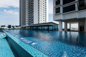 Unclassified image, 4 of 21, button - Lovely Studio Trefoil Near Setia City Mall & SCCC (Shah Alam)