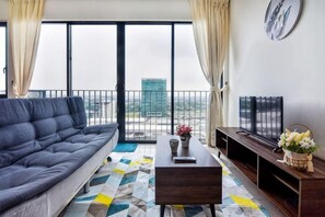 Unclassified image, 2 of 21, button - Lovely Studio Trefoil Near Setia City Mall & SCCC (Shah Alam)