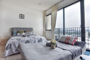 Unclassified image, 3 of 21, button - Lovely Studio Trefoil Near Setia City Mall & SCCC (Shah Alam)