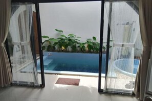 Pool - Villa Bale Tentrem Pamungkas (Ngemplak)