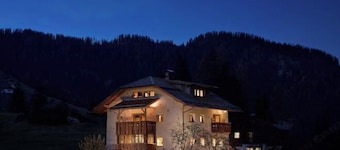 Sotciastel Apartment