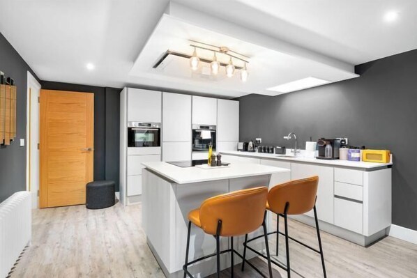 Private kitchen - RÌGH Properties - Luxury West End Artisan Apartment (Edinburgh)