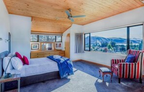 Cribs/infant beds - The Lake House (Lake Tekapo)