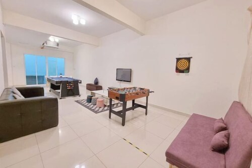 Cozy Party Homestay nearby Airport