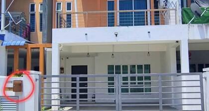 Cozy Party Homestay nearby Airport