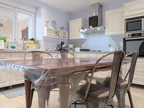 Fridge, microwave, dishwasher