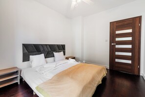 Apartment, Courtyard View | Iron/ironing board, free WiFi