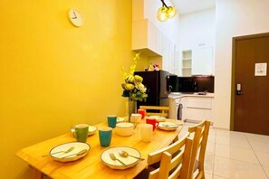 Unclassified image, 4 of 124, button - Legoland -3min Drive at Elysia Park @Happy Wonder Stay-8pax(max)-Pool Garden View-Kids Friendly (Iskandar Puteri)