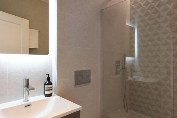 Room - B Comfort Apartments (London)