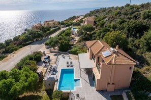 Unclassified image, 2 of 14, button - Villa Niki with swimming pool (Elios Proni)