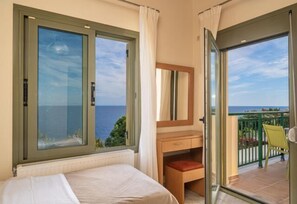 Room - Villa Dinos with swimming pool (Elios Proni)