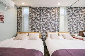 Room - 4 mins walk from JR Station/single-family house (Tokyo)