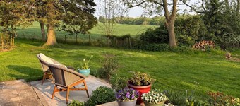 The Bower, Warwickshire, a stylish inviting 2 bedroom cottage set within 5 acres