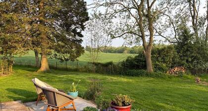 The Bower, Warwickshire, a stylish inviting 2 bedroom cottage set within 5 acres