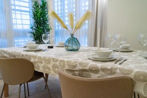 تناول الطعام