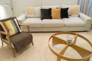 TV - Duplex in Gelves with private pool and large terrace, near Seville (Gelves)