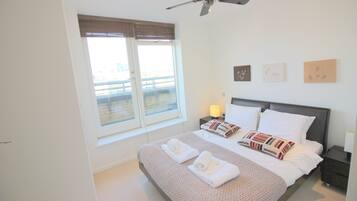 2 bedrooms, iron/ironing board, travel cot, free WiFi