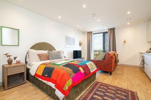 Apartment - The Eades Store Projects Studio (London)
