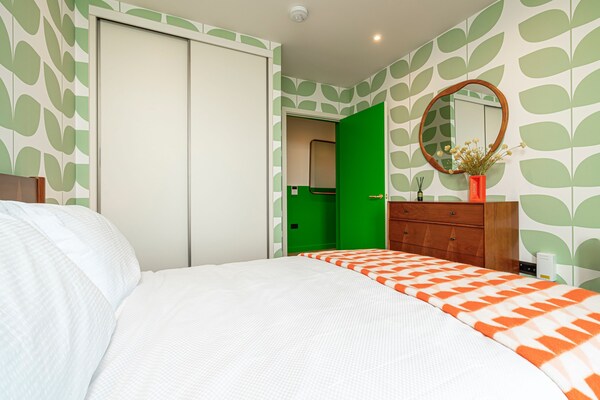 The Eades Natasha Landers 2 Bed - Leyton