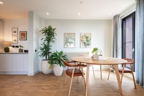 House | 2 bedrooms - The Eades ADC Atelier 2 Bed (London)