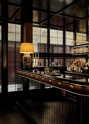Bar (en el alojamiento)