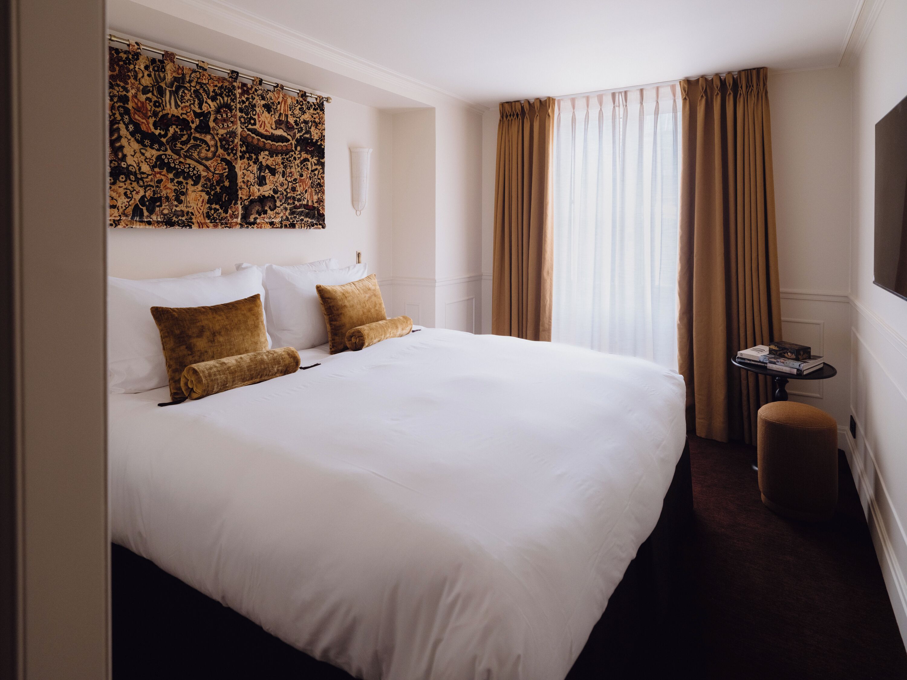 Superior tweepersoonskamer, uitzicht op de stad | Een kluis op de kamer, verduisterende gordijnen, geluiddichte muren