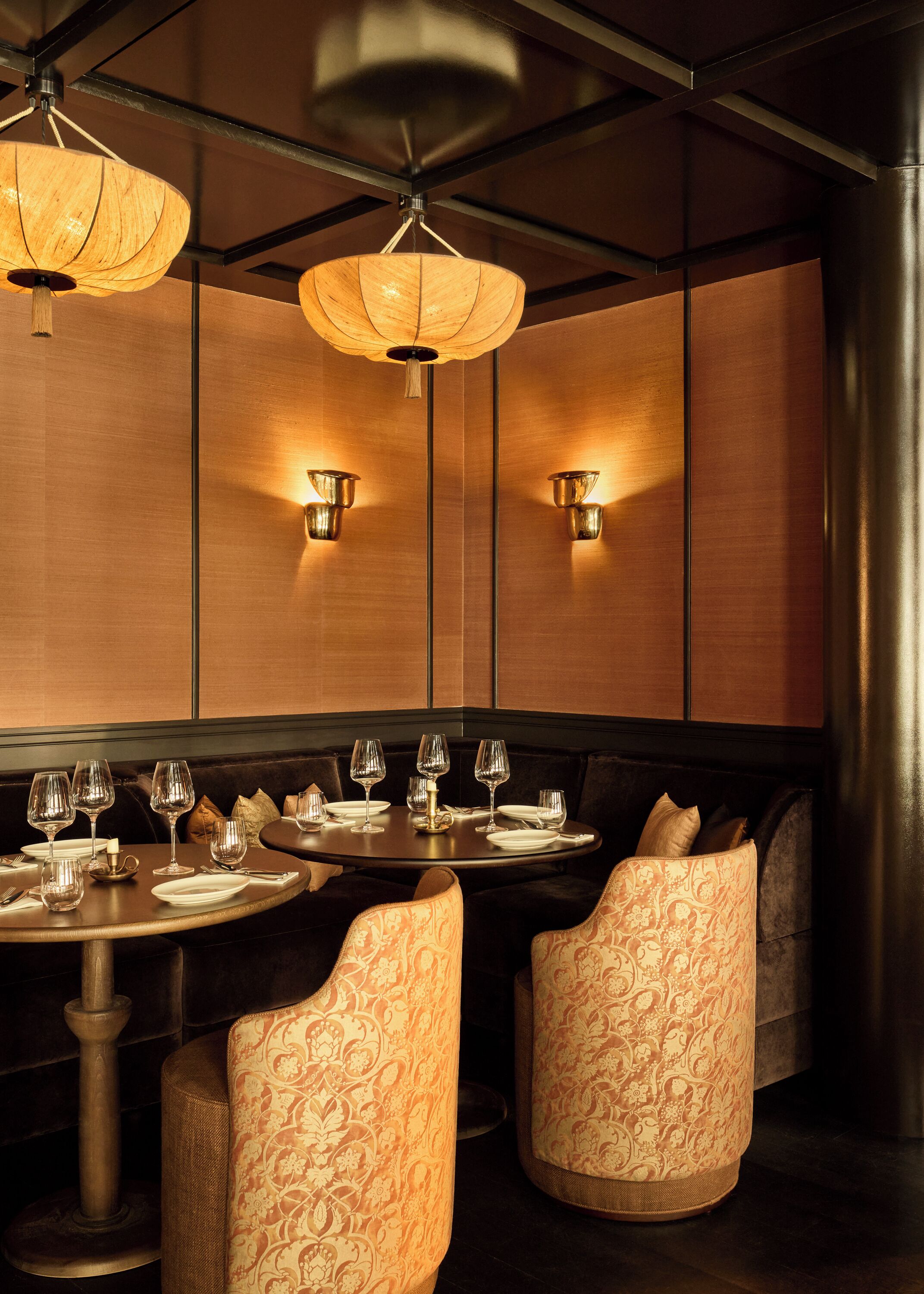 Daily continental breakfast (EUR 28 per person)