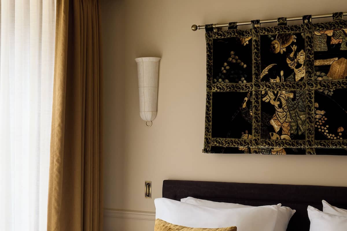 Executive Double Room, City View | In-room safe, blackout drapes, soundproofing, iron/ironing board