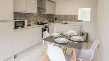 Apartemen Keluarga, 2 kamar tidur | Dapur pribadi