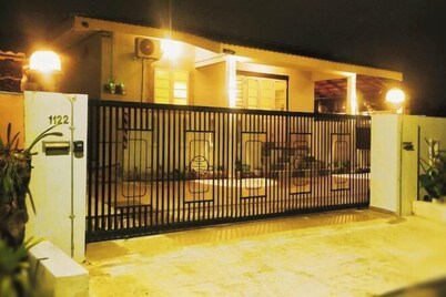 IPOH CHAT VILLA 10 +2pax Classic Nostalgic. Boutique B&B RareClassic Ultra Classic