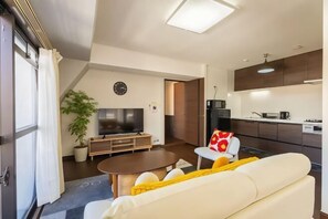 Living area - EVERYDAY HOUSE NIHONBASHI 505 (Osaka)