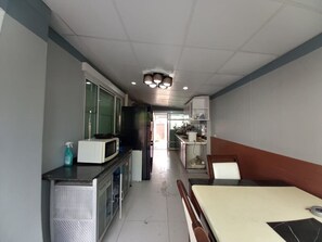 Maison, 3 chambres, accessible aux personnes à mobilité réduite, fumeur | Cuisine privée