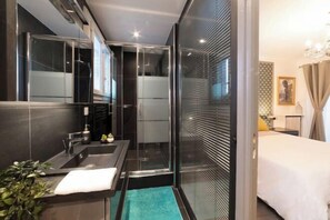 Room - Horizon House (Paris)