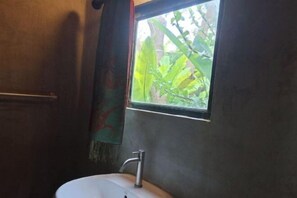 Room - Num Homestay (Mae Tha)