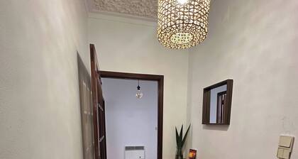 7 Room House, 2 Kitchens